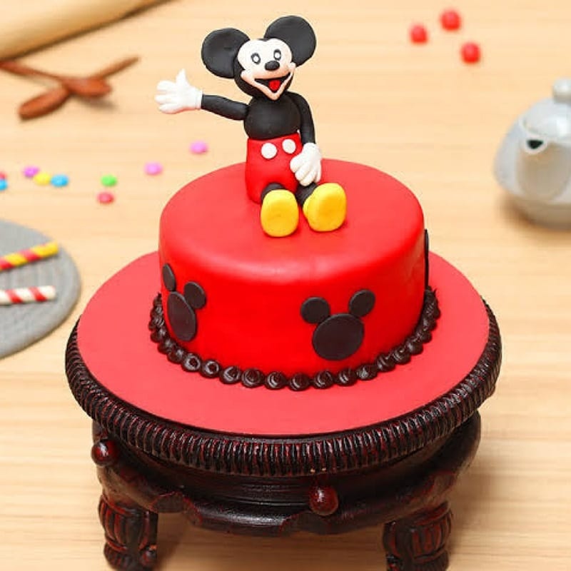 Micky Mouse Fondant Cake