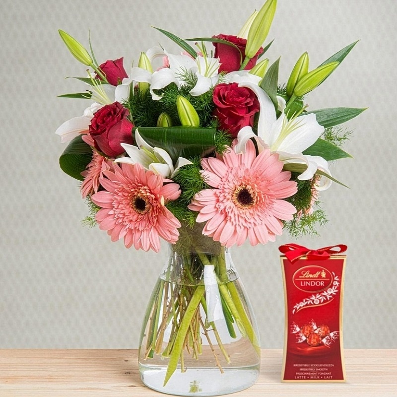 Exotic Flowers With Lindt Lindor