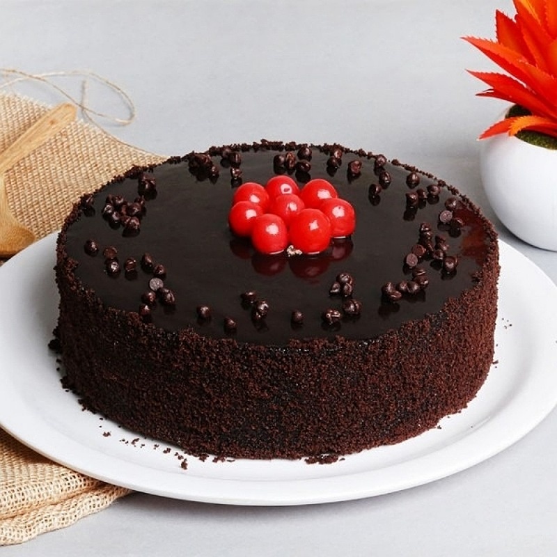 Chocolicious Diwali Truffle Cake