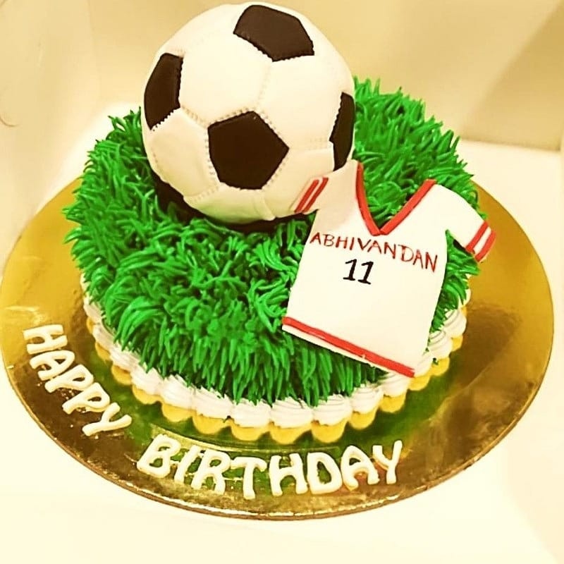 Amazing Football Cake